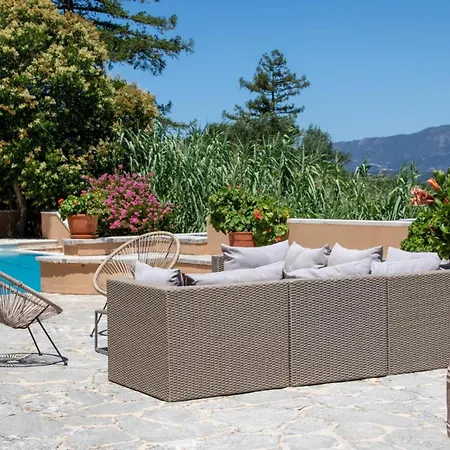 Arhondiko Villa Ermones